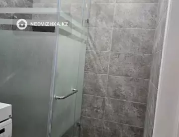 1-комнатная квартира, этаж 12 из 18, 39 м²