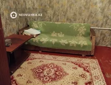 3-комнатная квартира, этаж 5 из 5, 52 м², на длительный срок