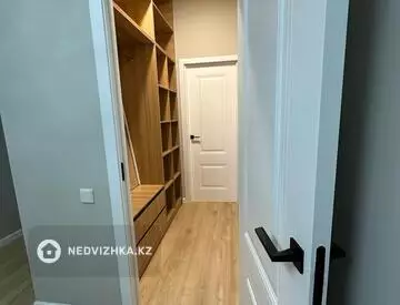 2-комнатная квартира, этаж 10 из 20, 48 м²