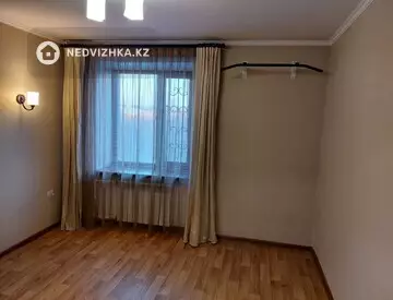 3-комнатная квартира, этаж 5 из 9, 62 м², на длительный срок