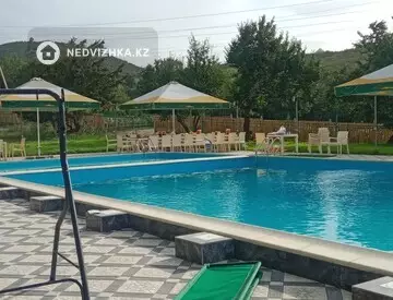 5-комнатный дом, 100 соток, 200 м², посуточно