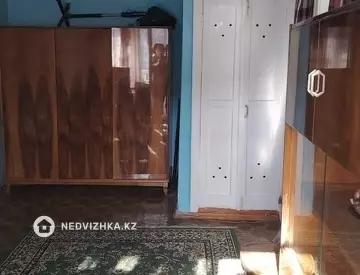 1-комнатная квартира, этаж 3 из 3, 31 м²