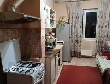 1-комнатная квартира, этаж 8 из 9, 40 м²