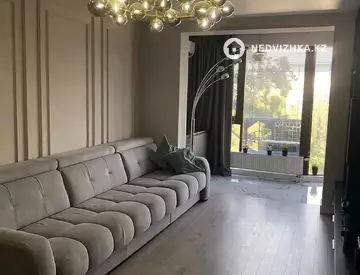 4-комнатная квартира, этаж 4 из 15, 123 м²