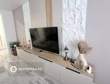 4-комнатная квартира, этаж 5 из 12, 128 м²