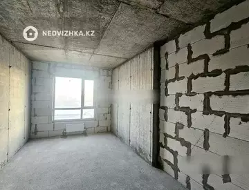 3-комнатная квартира, этаж 8 из 20, 70 м²