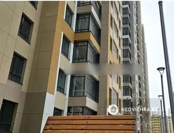 3-комнатная квартира, этаж 8 из 20, 70 м²