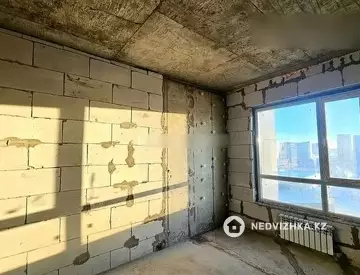 3-комнатная квартира, этаж 8 из 20, 70 м²