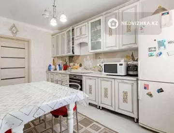 3-комнатная квартира, этаж 9 из 9, 96 м²