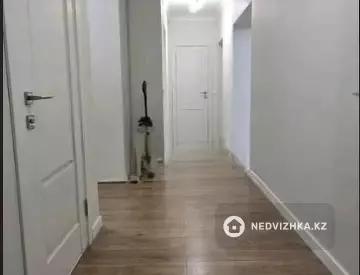 3-комнатная квартира, этаж 3 из 6, 83 м²