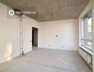 3-комнатная квартира, этаж 2 из 22, 76 м²