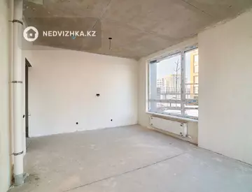 3-комнатная квартира, этаж 2 из 22, 76 м²