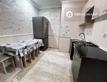 2-комнатная квартира, этаж 4 из 15, 50 м²