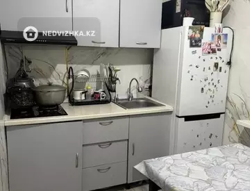 2-комнатная квартира, этаж 3 из 5, 45 м²