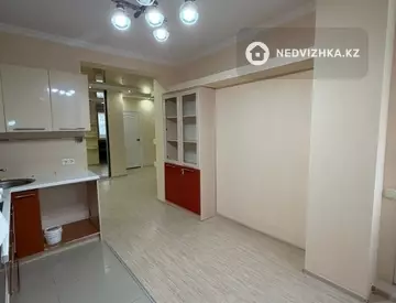 3-комнатная квартира, этаж 2 из 9, 99 м²