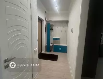 1-комнатная квартира, этаж 15 из 19, 44 м²