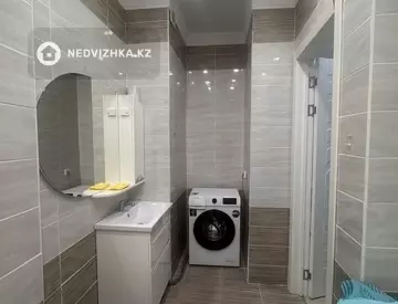 1-комнатная квартира, этаж 15 из 19, 44 м²