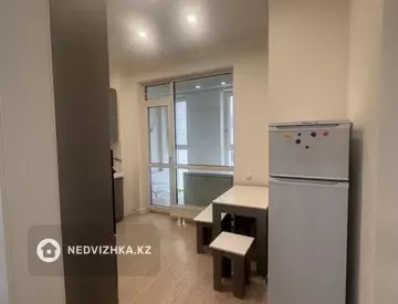 1-комнатная квартира, этаж 15 из 19, 44 м²
