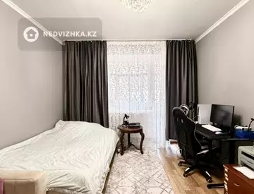 2-комнатная квартира, этаж 3 из 5, 66 м²
