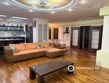 3-комнатная квартира, этаж 5 из 10, 110 м²