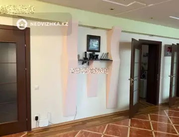 3-комнатная квартира, этаж 5 из 10, 110 м²