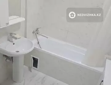 2-комнатная квартира, этаж 9 из 9, 46 м²