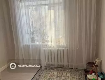 3-комнатная квартира, этаж 1 из 3, 66 м²