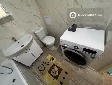 1-комнатная квартира, этаж 11 из 12, 32 м², на длительный срок