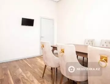 2-комнатная квартира, этаж 1 из 7, 85 м²
