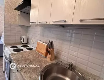 2-комнатная квартира, этаж 2 из 5, 40 м²