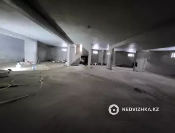 Здание, 3 этажа, 1 500 м²