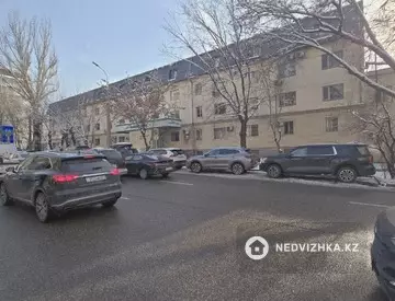 Здание, 4 этажа, 1 336 м², на длительный срок