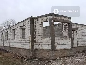 7-комнатный дом, 10 соток, 1 000 м²