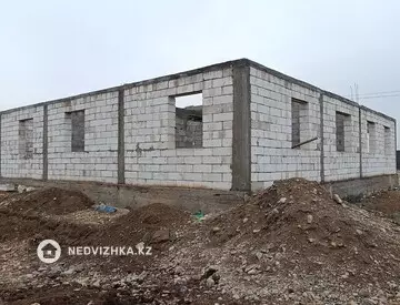 7-комнатный дом, 10 соток, 1 000 м²