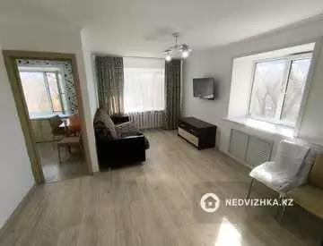 1-комнатная квартира, этаж 4 из 4, 29 м²