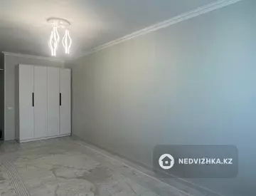 1-комнатная квартира, этаж 9 из 9, 39 м²