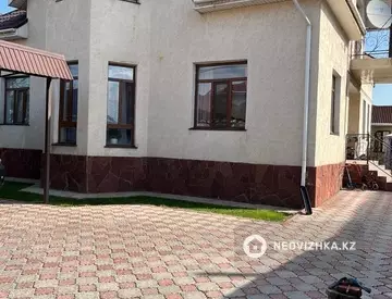 6-комнатный дом, 7 соток, 310 м²