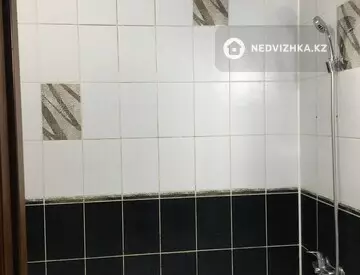 3-комнатная квартира, этаж 3 из 6, 70 м², на длительный срок