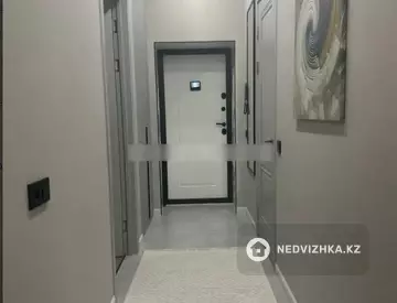 2-комнатная квартира, этаж 2 из 12, 54 м²