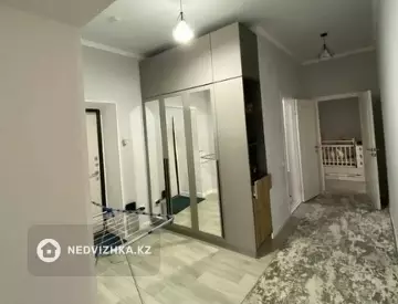 2-комнатная квартира, этаж 7 из 12, 71 м²