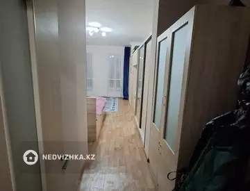 2-комнатная квартира, этаж 18 из 18, 64 м²