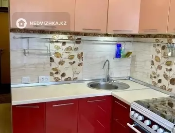 2-комнатная квартира, этаж 4 из 5, 44 м²