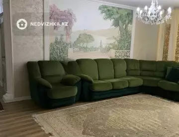 3-комнатная квартира, этаж 8 из 16, 104 м²