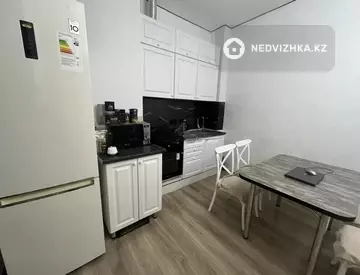 3-комнатная квартира, этаж 2 из 9, 74 м²