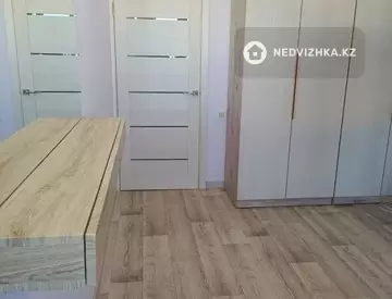 3-комнатная квартира, этаж 10 из 13, 89 м²