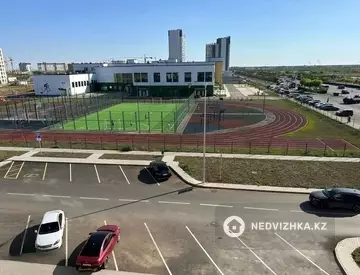 2-комнатная квартира, этаж 4 из 8, 75 м²