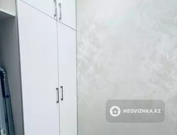 1-комнатная квартира, этаж 9 из 10, 40 м²