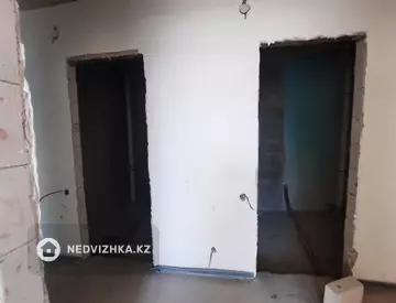 2-комнатная квартира, этаж 2 из 15, 79 м²