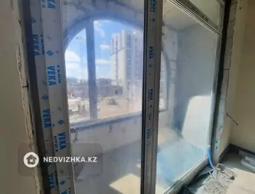 2-комнатная квартира, этаж 2 из 15, 79 м²