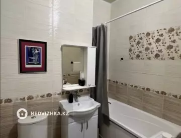 2-комнатная квартира, этаж 3 из 8, 44 м²